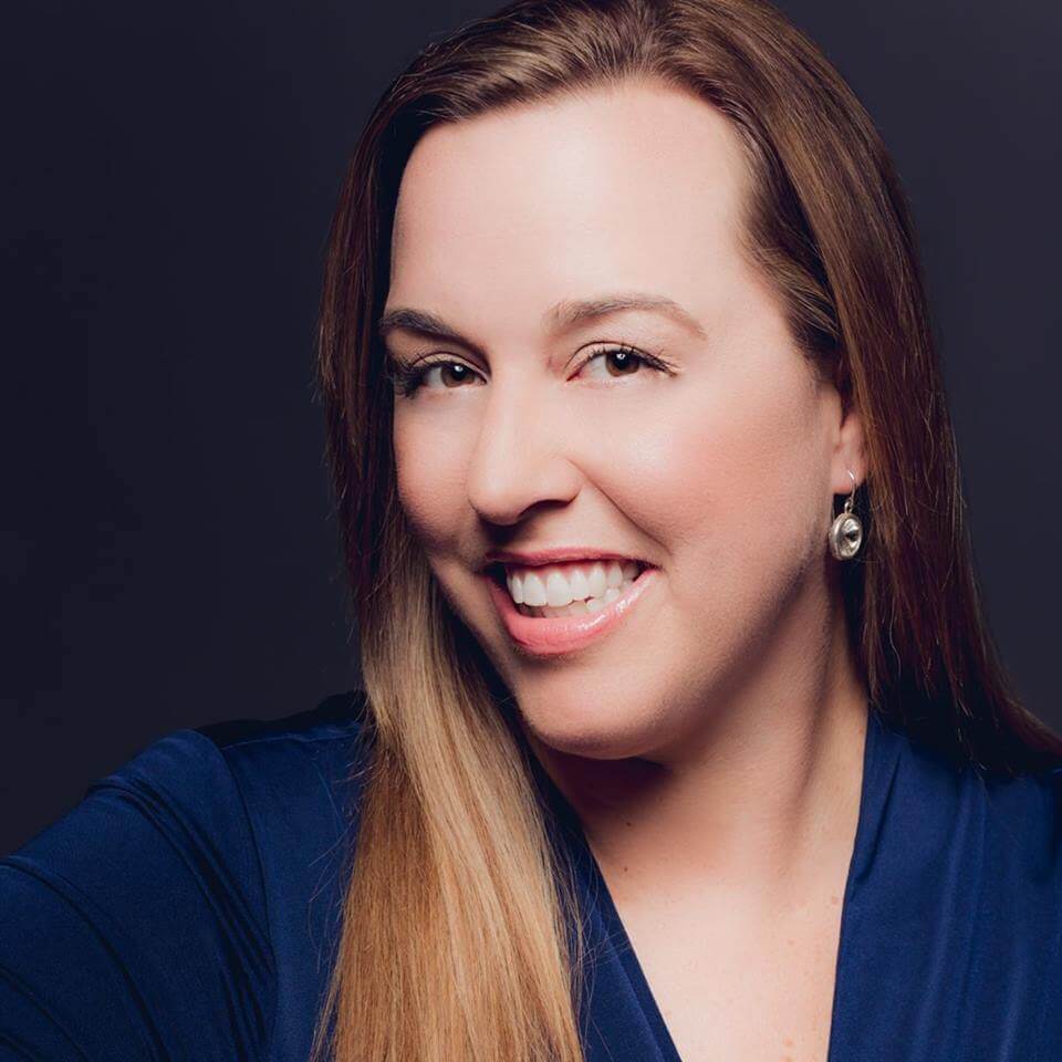 Nicolelreyhleheadshot2016